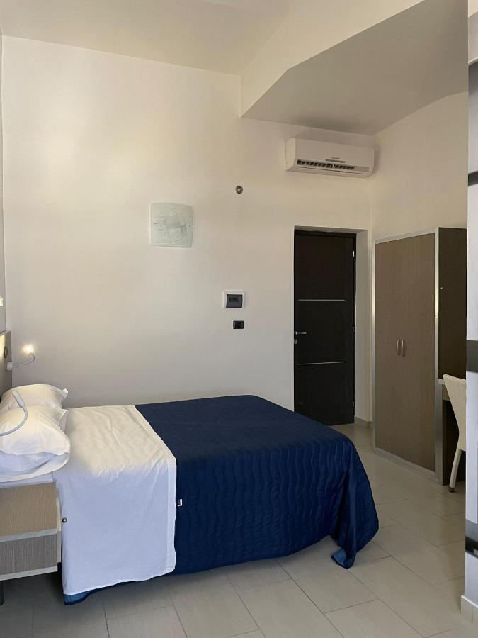 Hotel Cristian Giugliano In Campania Zewnętrze zdjęcie
