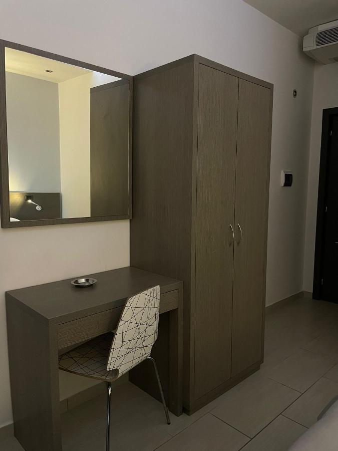 Hotel Cristian Giugliano In Campania Zewnętrze zdjęcie