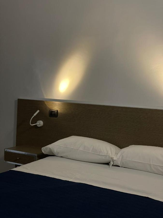 Hotel Cristian Giugliano In Campania Zewnętrze zdjęcie